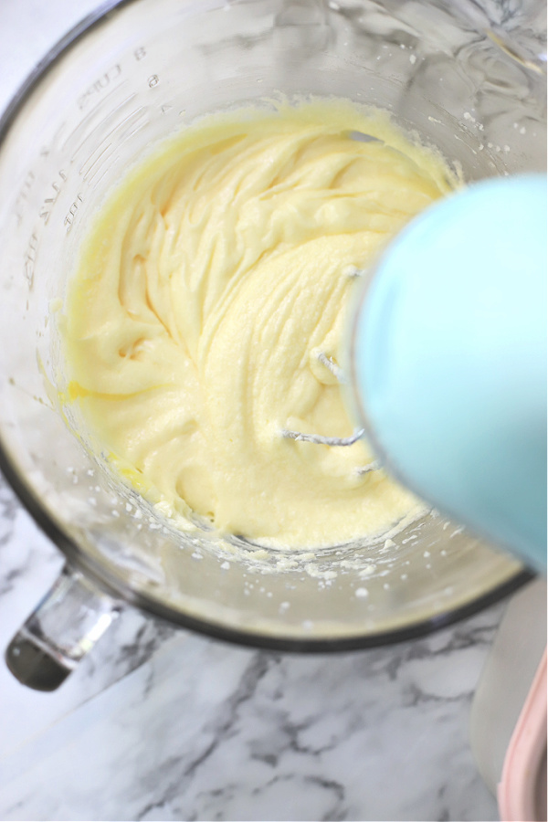 Easy step-by-step how-to for making a yummy frosted lemon Danish pie.