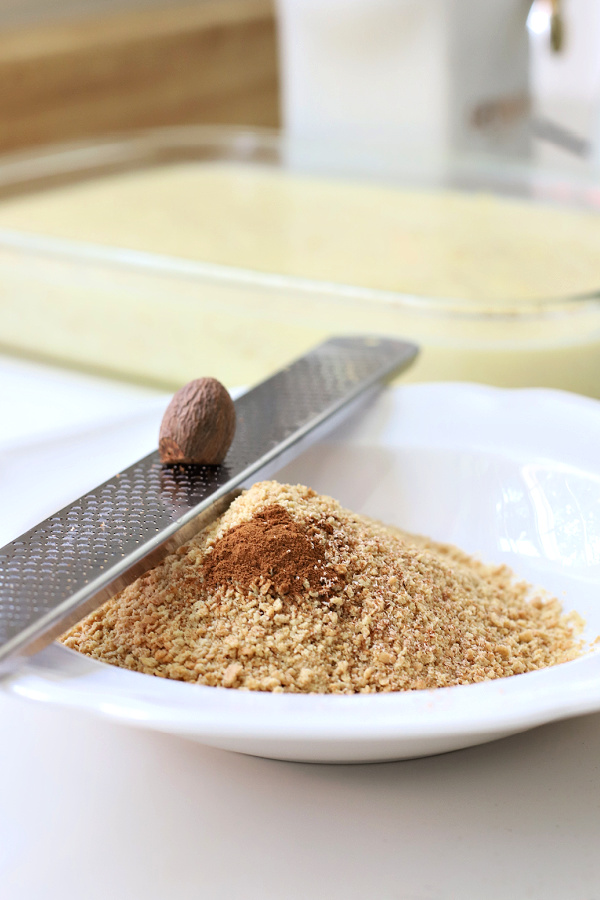 Crumb topping for noodle pudding kugel