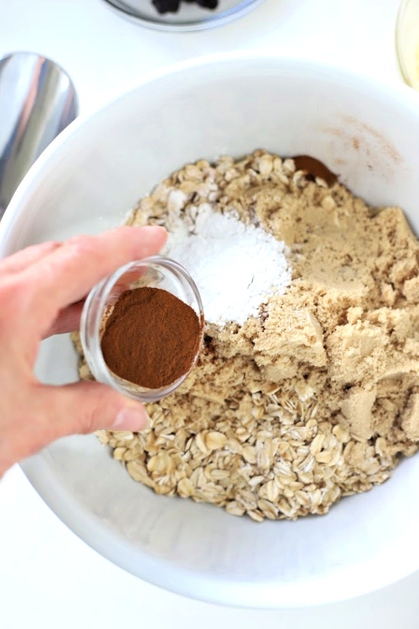 Ingredients for making baked oatmeal