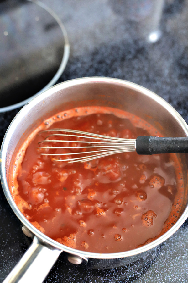 Simmering orange glaze for sticky chicken wings