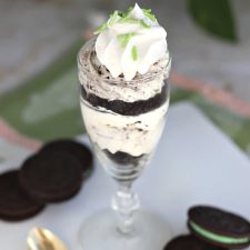 Chocolate Mint Cheesecake Parfait