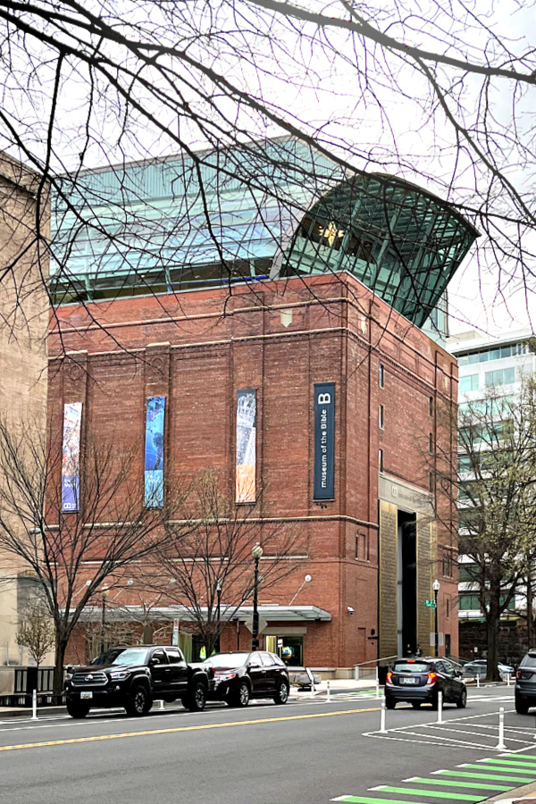 Museum of the Bible 4th street Washington DC visit and tour.