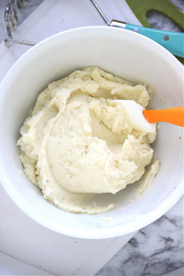 Creamy mashed potatoes for English pub bangers and mash recipe.