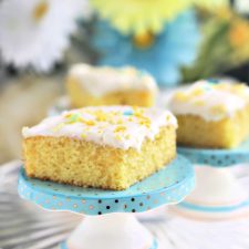 Lemon Cake & Cream Cheese Frosting