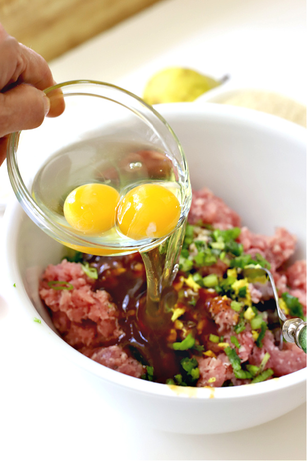 Easy recipe for ground pork meatballs with bulgogi sauce