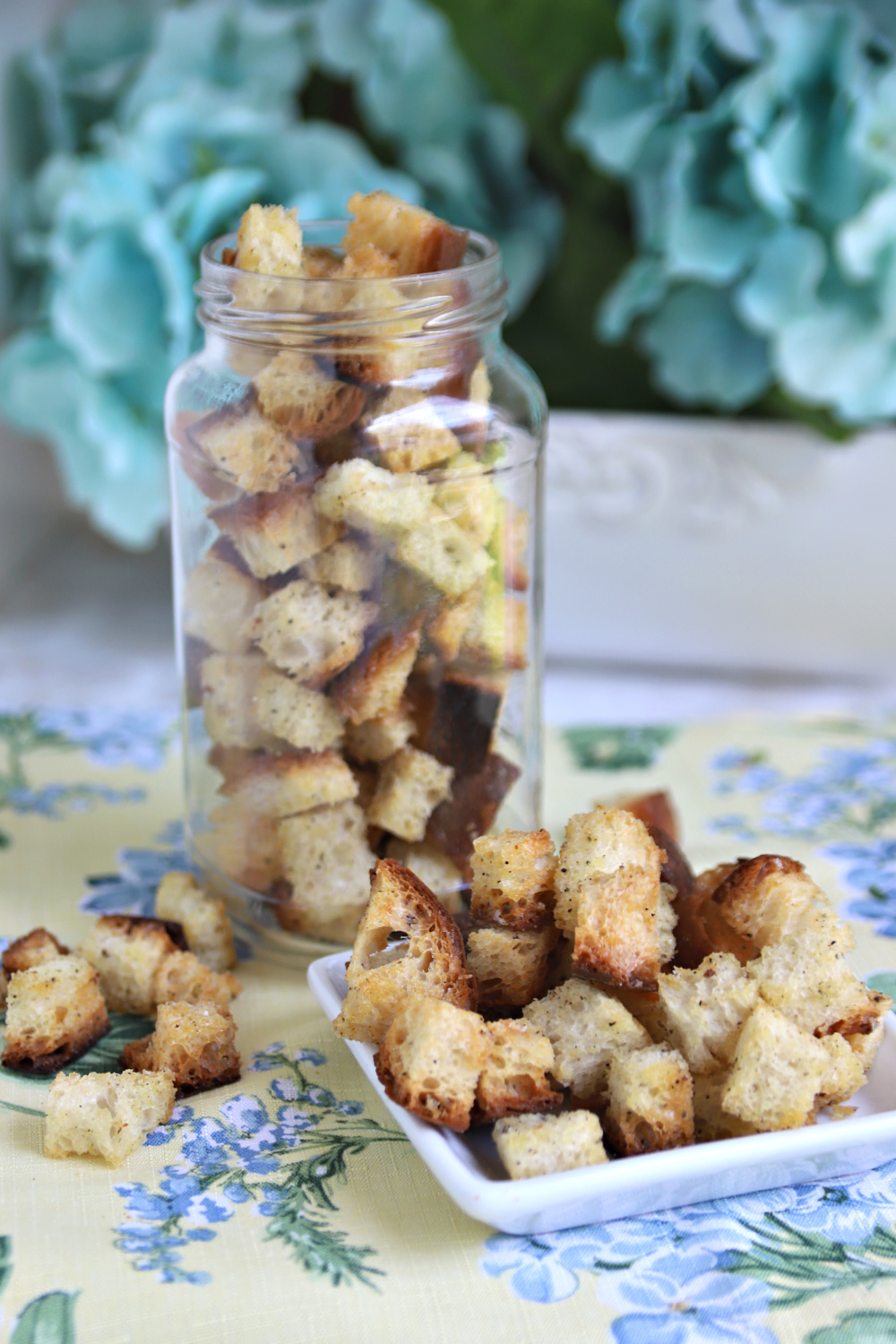 Homemade croutons for Greek panzanella salad recipe