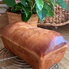 Cinnamon Swirl Bread with or without Apples