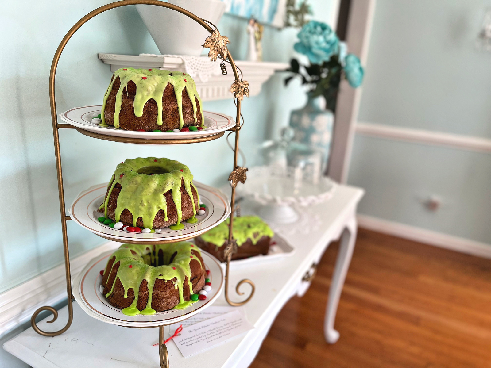 Grinch Cinnamon Holiday Cake